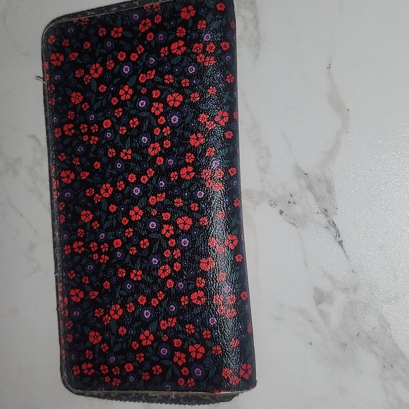 Coach Continental Zip Wallet  "Ranch Floral" - Picture 9 of 9